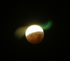 Lunar-eclipse-liz-230x200 Lunar-eclipse-liz-230x200