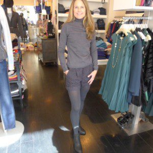 P1000406 Shorts and opaque tights for the holiday