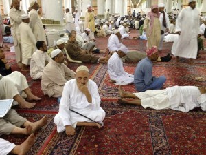 Preparing for prayer, Medina. L. de Bivort