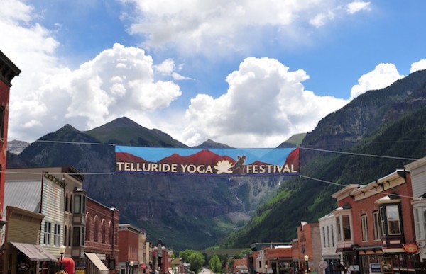 Banner Main Street Small