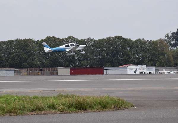 Saying goodbye and departing Guatemala heading north. image: Armando Ubeda/LightHawk