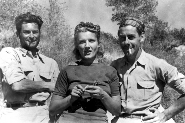 Original French trio of adventurers, Les Voyageurs Sans Trace