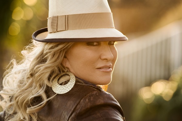 TANYA TUCKER ©2009 photograph by Alan Messer [www.alanmesser.com]