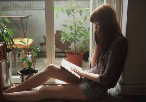 alone_reading_book_2