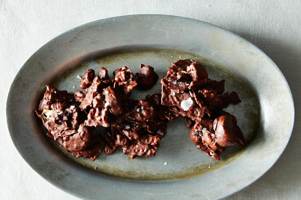 A 20-Minute, Chewy-Crunchy-Salty-Sweet Treat for Passover